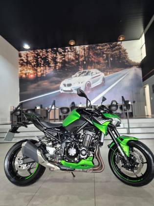 KAWASAKI Z900 KAWASAKI Z900